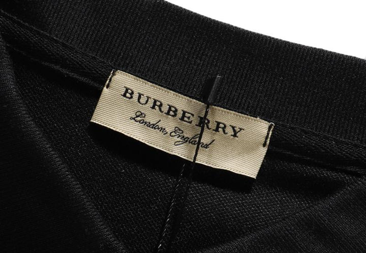 BURBERRY - T SHIRT