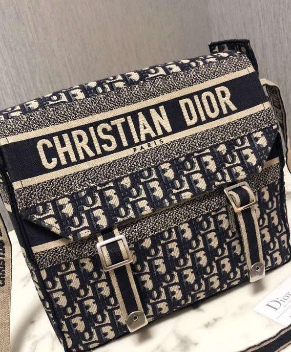 CHRISTIAN DIOR - SHOULDER BAG