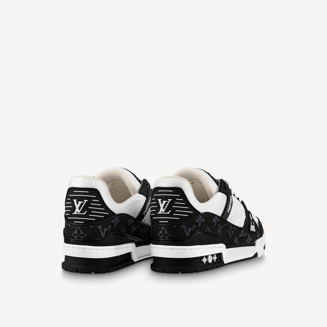 LOUIS VUITTON - SNEAKER Louis Vuitton Trainer Monogram Denim Black – Luxury Sneaker with Monogram Leather